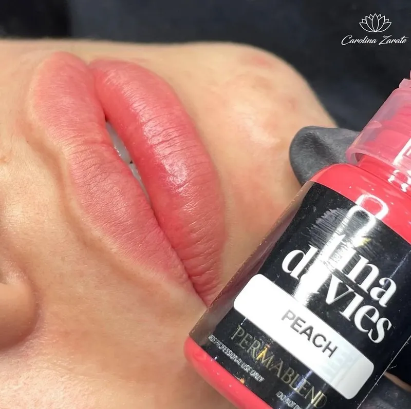 Resultado de micropigmentación de labios de Carolina Zarate